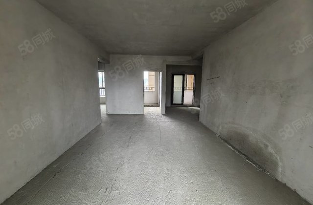 常青藤国际花园三期3室2厅116.73㎡89.8万二手房图片