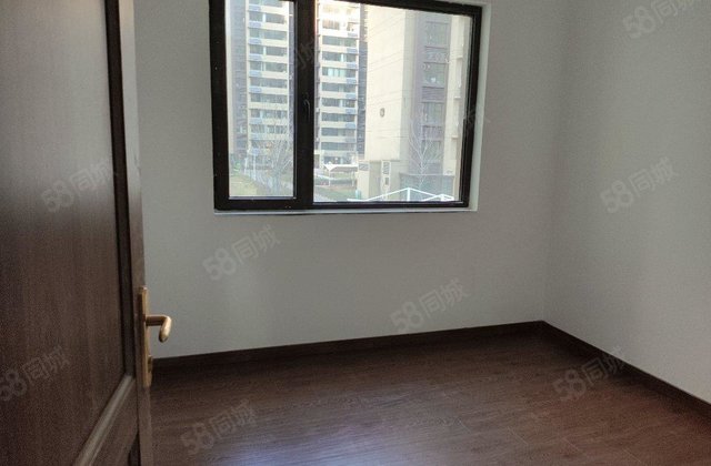 当代国际 双卫生间 南北通透 商品住宅 商圈成熟 出行方便