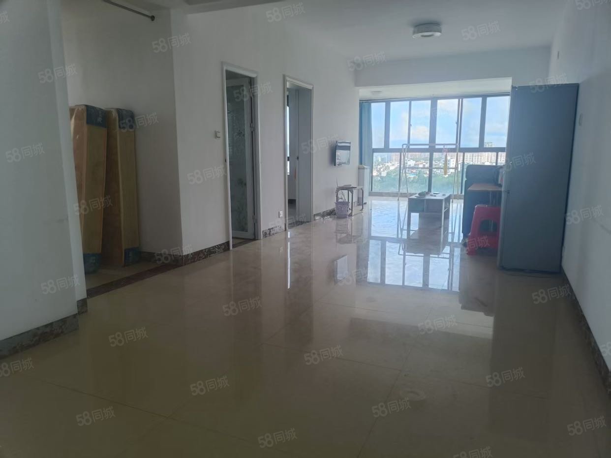 水晶公园2室1厅1卫62.51㎡南36万