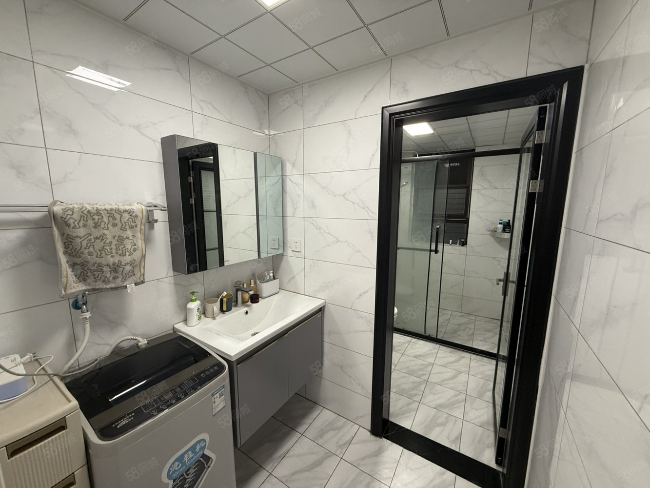 悦湖城3室2厅2卫143㎡南北91万