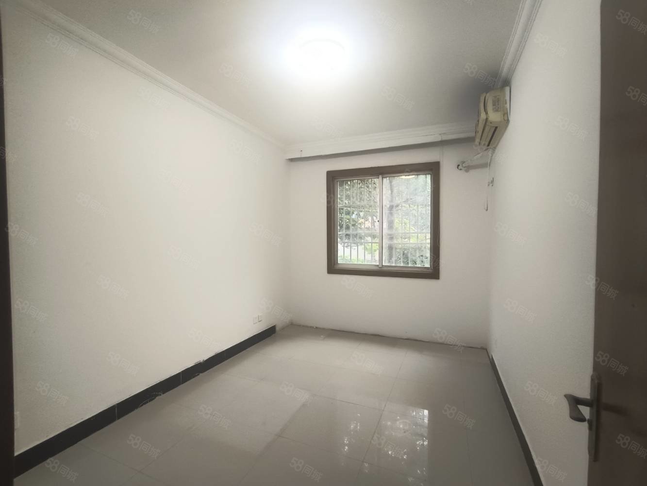 丰水源清华苑3室2厅2卫116㎡南北50万