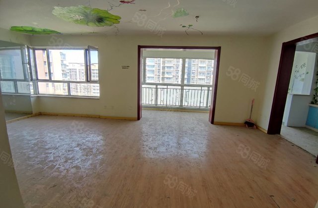 急！急！文轩外国语，商品房，南北通透，中层，采光好看房方便