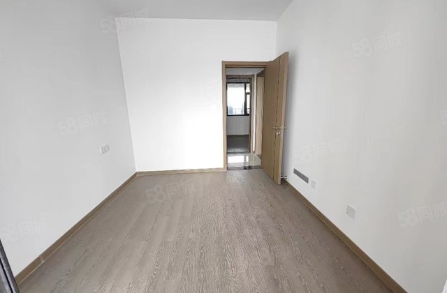 民生城市之尊(东昌府) 双卫生间 带电梯 中间楼层采光好