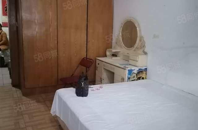 聊城市公路局家属院2室1厅1卫送阁楼