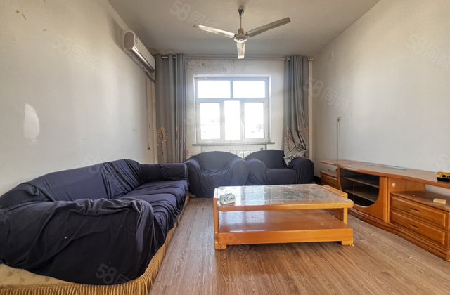 文轩北邻，教育局家属院，三室，停车方便，龙山花园