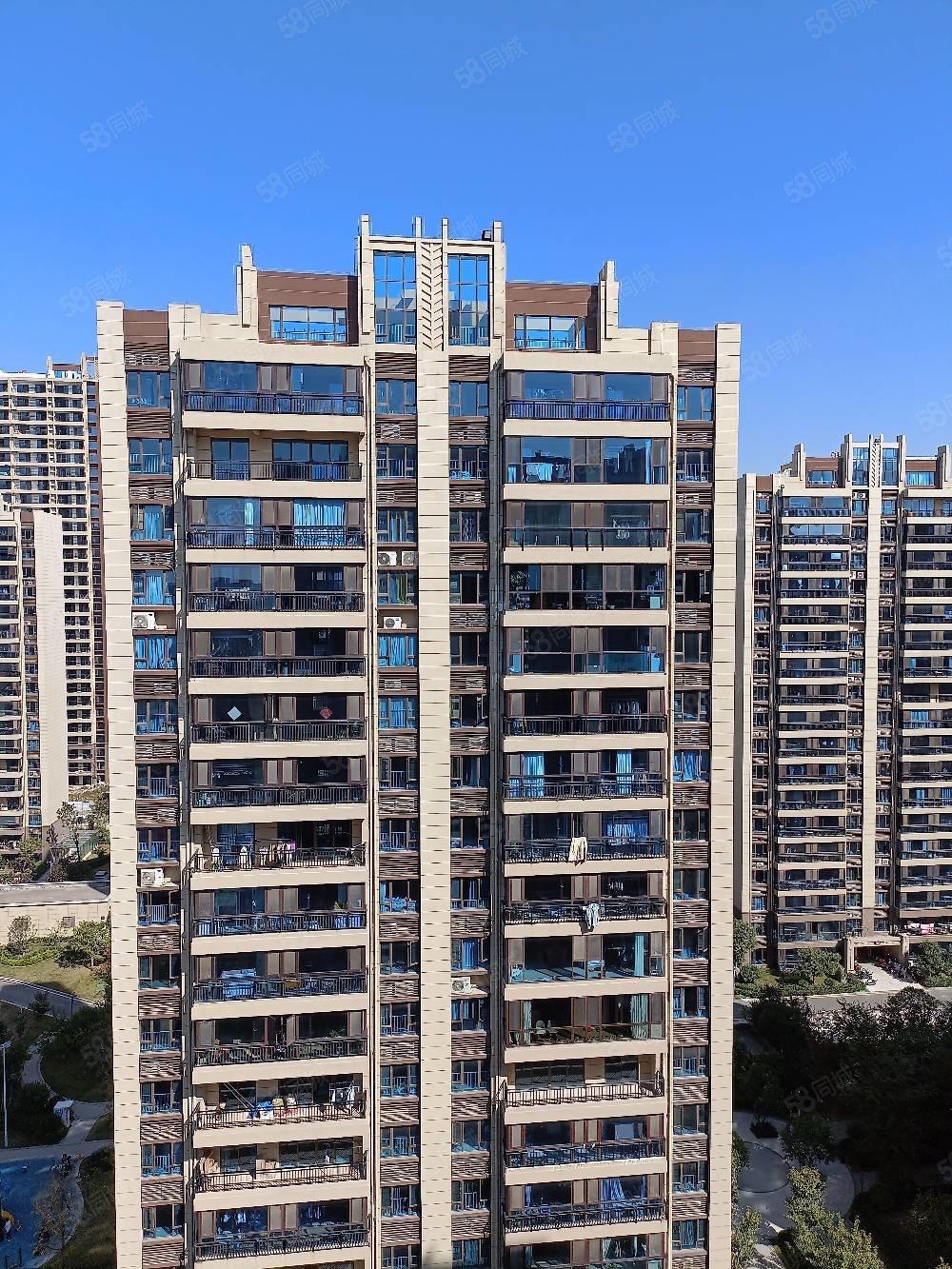 灵璧碧桂园4室2厅2卫143㎡南126万