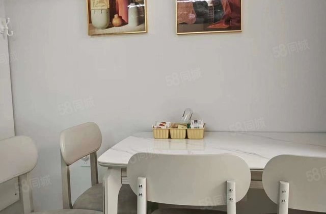 江南里 楼层采光好 安静不受打扰 新小区 诚心出售 房东直卖