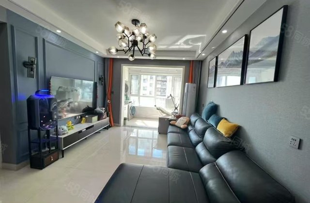 急售 星光和园 元宝户型 双卫精装 中层带储