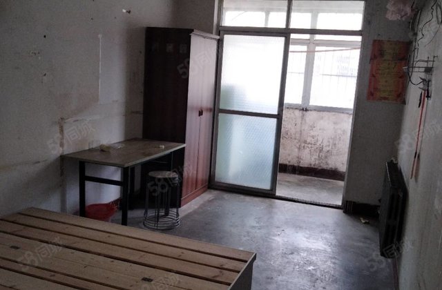 文轩总校书  ，总价不高，可以丨户，1室1厅，停车方便，好租