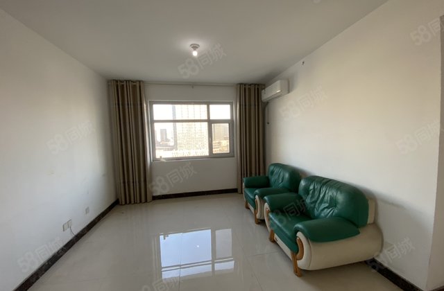 急售 东边户送车位储 东昌丽都北区三室两卫 免大税