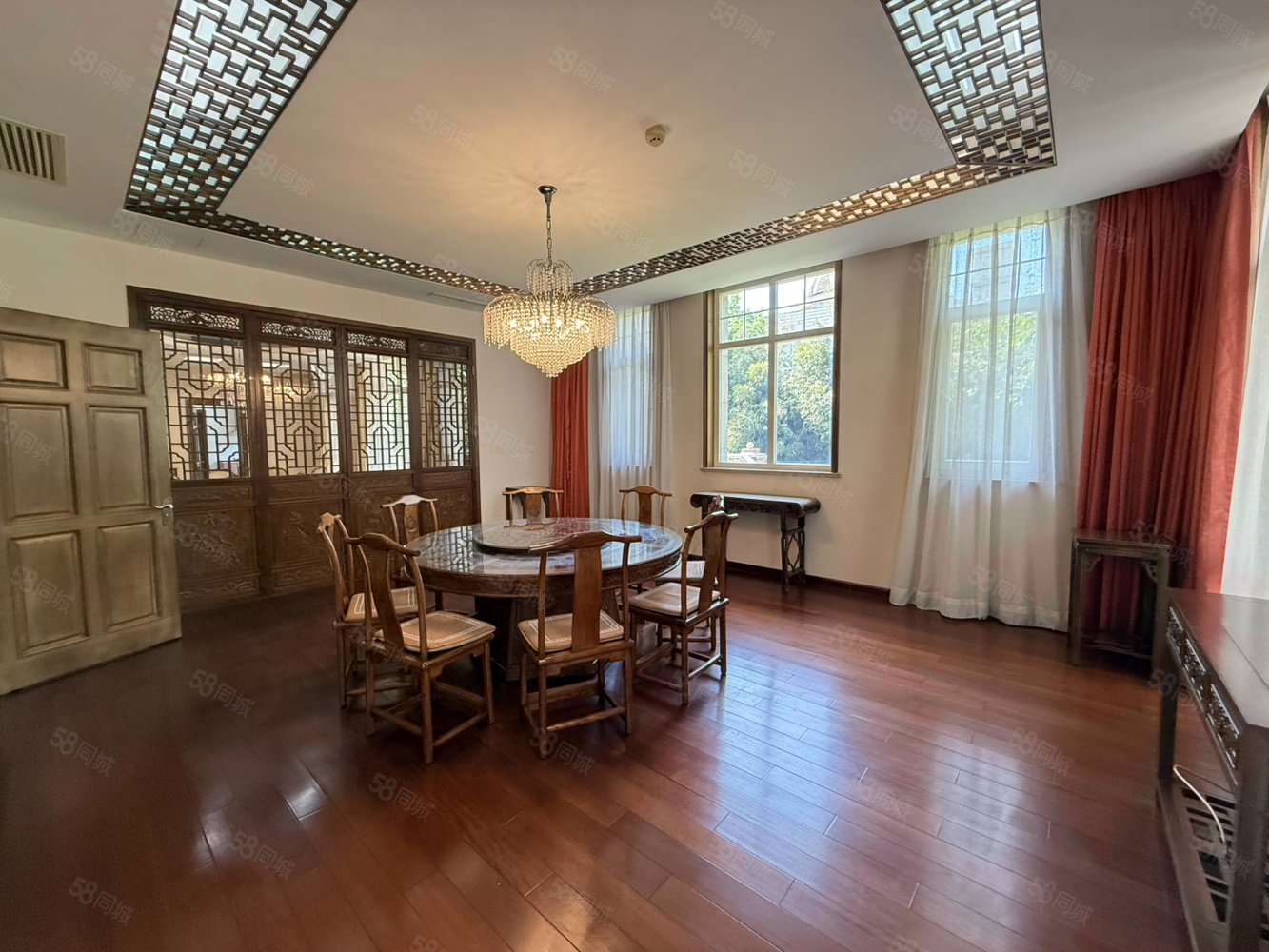 財(cái)富公館6室4廳8衛(wèi)1500㎡南北8400萬