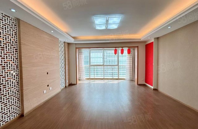 龙泉花园东苑4室2厅2卫151㎡东南94万