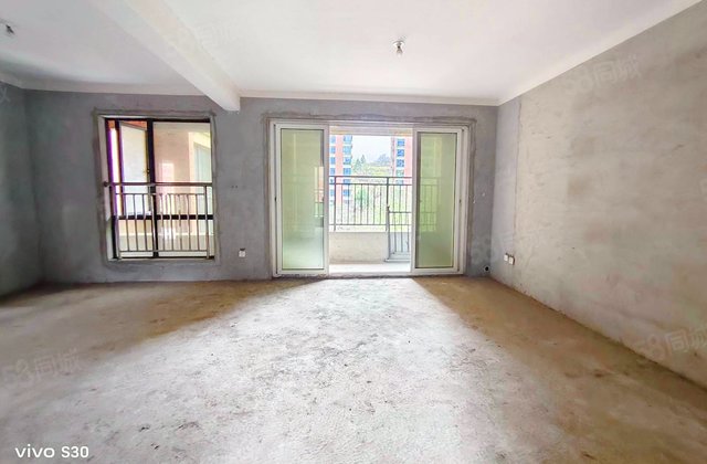 金谷豪庭4室2厅113.06㎡56万二手房图片