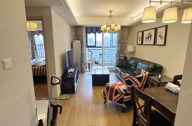 万科金色悦城(4期)2室2厅75.98㎡82万二手房图片