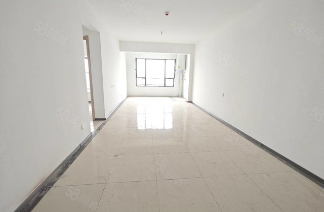 星汇 三室两厅两卫 理想城 采光通风好 新房未住