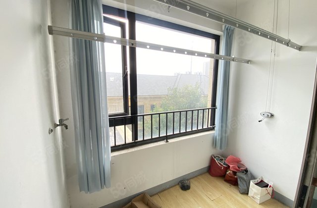 绿城百合新城 3房 周边配套完善