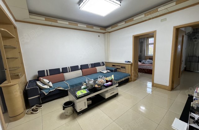 市医院附近！香江二期对面！皮革厂家属院！免大税