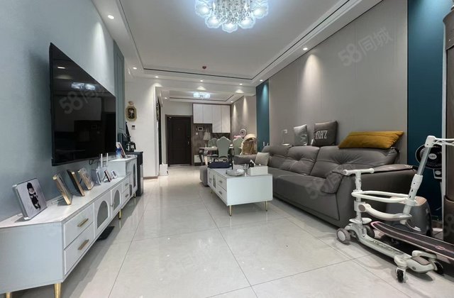 看房方便 民生凤凰城十六号院 小三居 南向采光好 看房随时