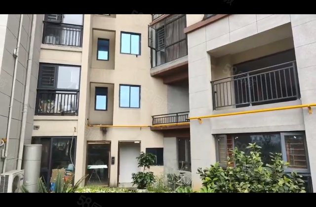 学府壹号3室1厅113.5㎡40万二手房图片