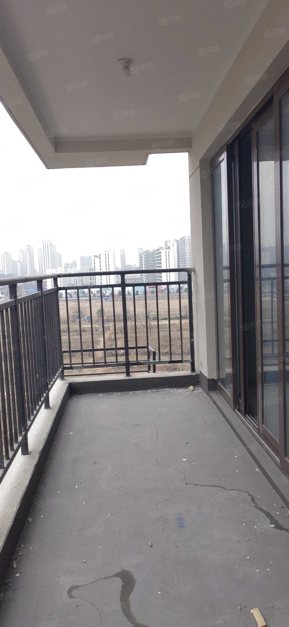 碧桂园凤熹台3室2厅1卫102㎡南北65万