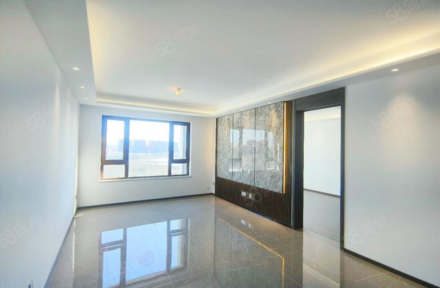 龙湖天璞3室2厅96㎡95万二手房图片