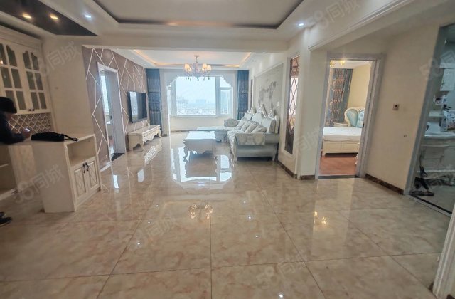 世纪嘉园3室2厅135㎡42.8万二手房图片