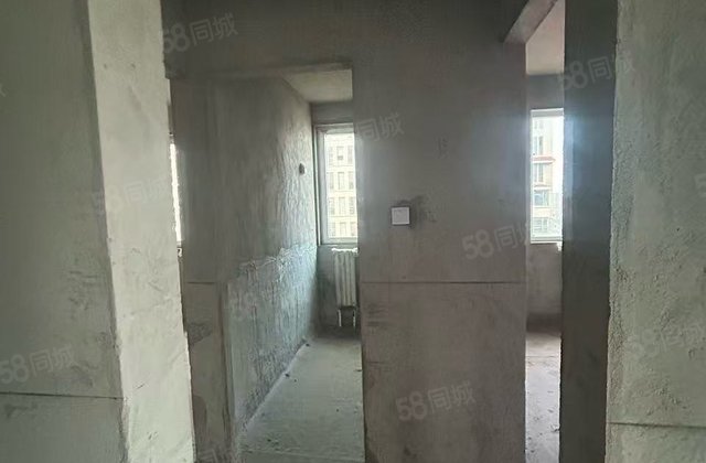 集荣丽景3室2厅116.28㎡72万二手房图片