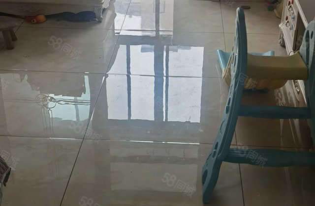 山水华庭小区2室2厅100㎡120万二手房图片