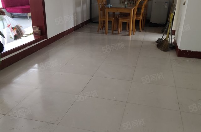 香岸雅居 3室2厅1卫高性价比价格可谈