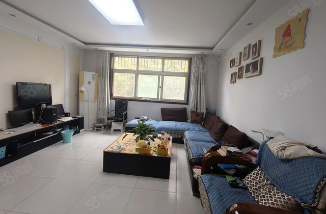 香江 得房率高 商品房 满二 购物方便 双卫 精装修