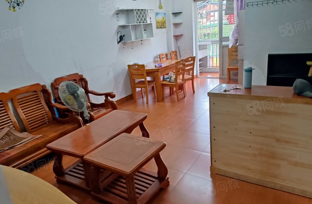 步行街59-60,131-132号住宅小区2室1厅87.5㎡45万二手房图片