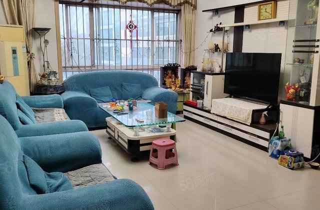 湖边！！首付75！！中通三期凤凰楼层三室双卫！随时看