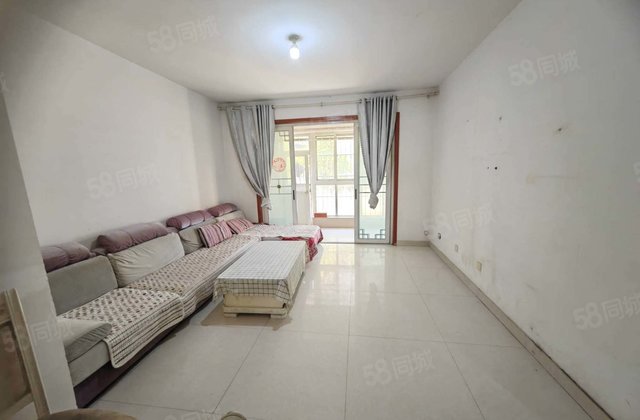 万达北邻 莲湖花园 一楼带院 诚心出售