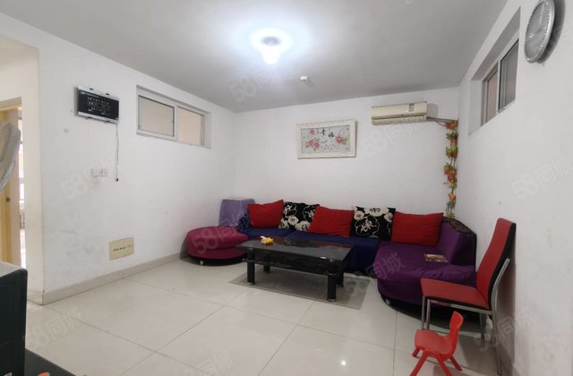 站前街~水岸新城~3室2厅~房东诚心出售~看房方便有钥匙