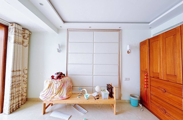 东昌湖边多层洋房精装三室带车库储藏室