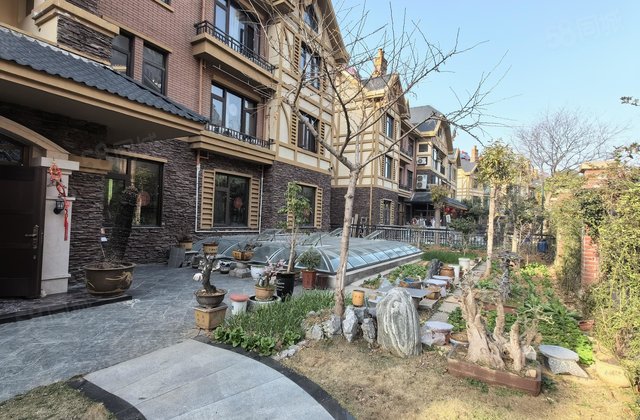 泉山湖龙湾4室2厅180.11㎡200万二手房图片