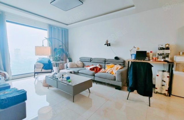 龙都国际3室2厅105.54㎡99万二手房图片