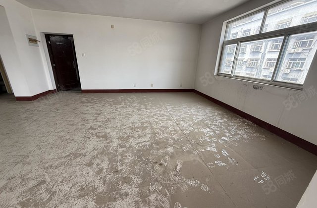 单价5000文轩实验家属院 满二 3室2厅 155平 房东急