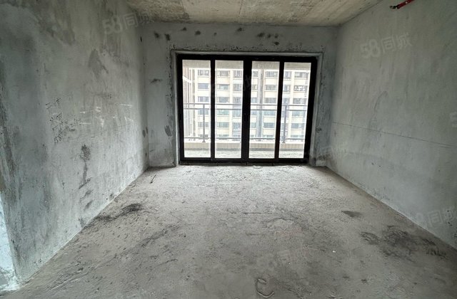 钧明城5室2厅140.5㎡93万二手房图片