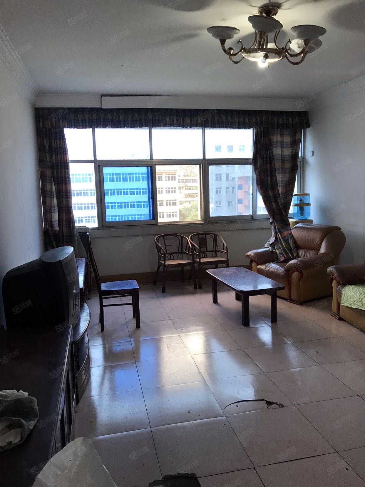 十堰人民小学家属楼2室2厅1卫86㎡东27万