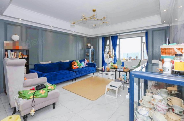 八方小区(C区)4室2厅162.34㎡398万二手房图片