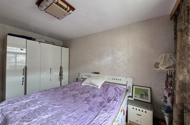 虹桥新村2室1厅63.88㎡42.8万二手房图片