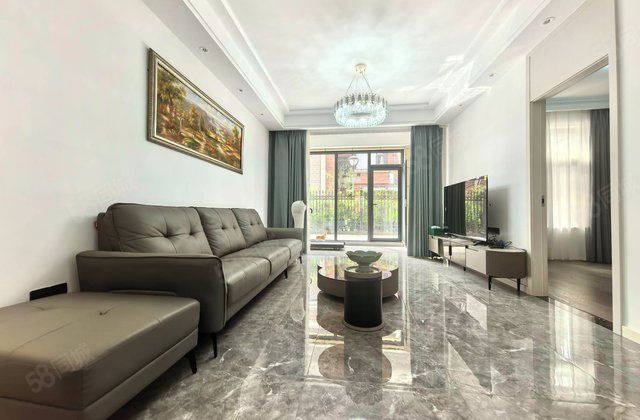 绿地海湾听海苑3室2厅148.39㎡88.6万二手房图片