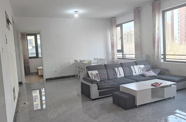 房百合新城边户三室！送储藏室！免大税！可按揭！