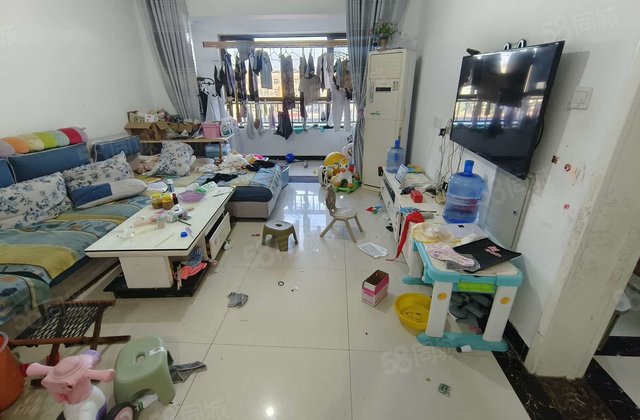 中央帝景 中央丽都 公园大润发 采光好 户型方正