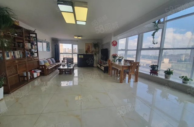 丽都佳苑(商住楼)3室2厅116㎡45万二手房图片