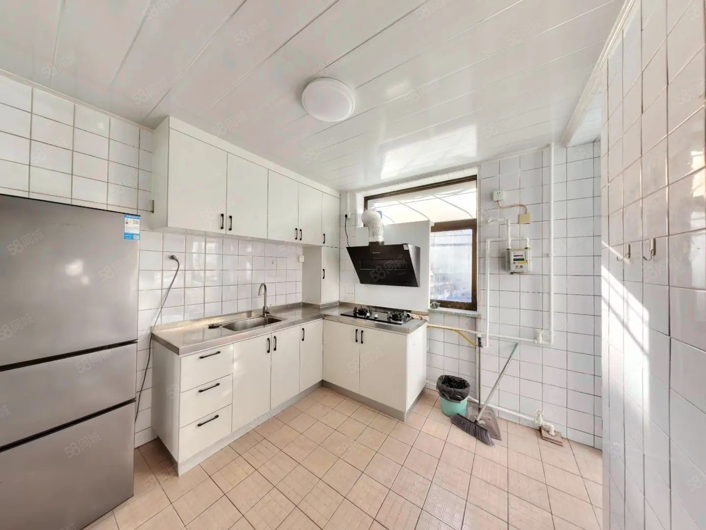 藝苑西街7號(hào)院3室2廳1衛(wèi)112.82㎡東西265萬(wàn)