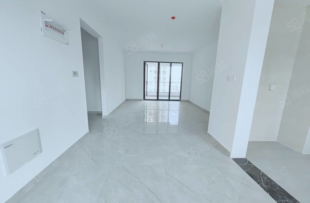 南北通透 荣盛江山印 3室2厅 128平 诚心出售 价格可议