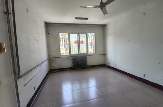 文轩总校，东关  ，96万，闸北小区，大两室两厅，南北通透