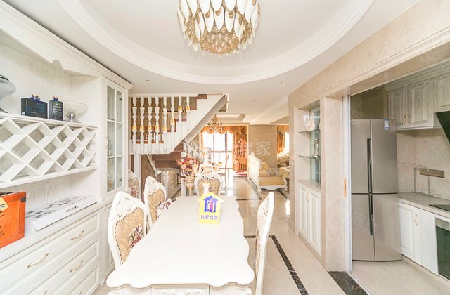 保利中央公园3室2厅137㎡226万二手房图片